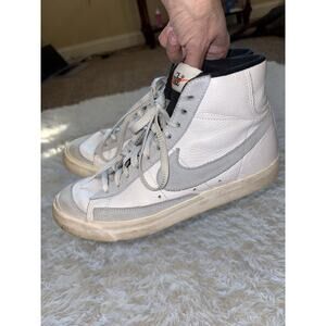 Nike Blazers Sz. 8.5 White W/gray Classic High Top Sneakers. Nice Pair, Comf